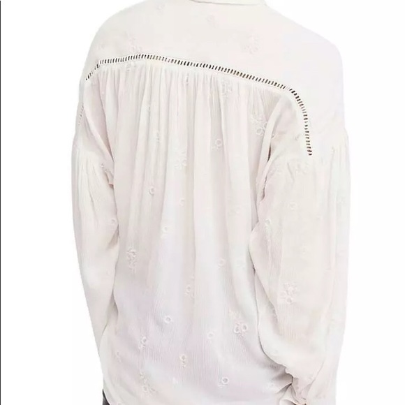 Free People Billowy Boho Ivory Blouse w/ Opt Tie - Picture 3 of 3